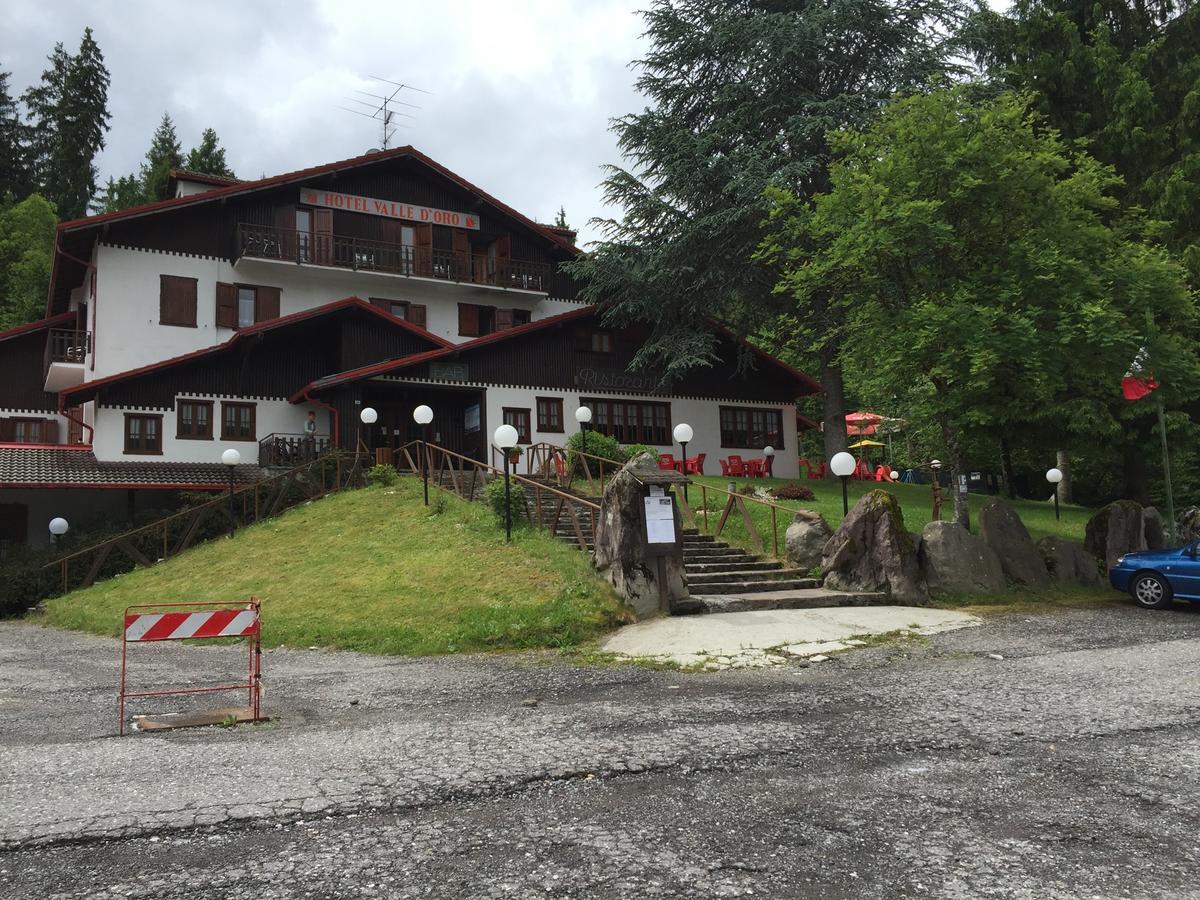 Hotel Valled'Oro Borno Buitenkant foto